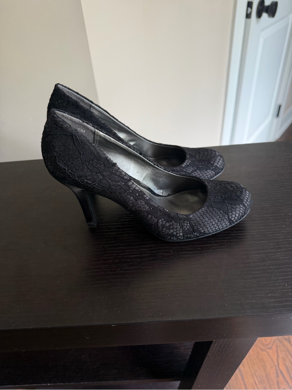 Mootsies Tootsies Black Lace Round Toe Heels